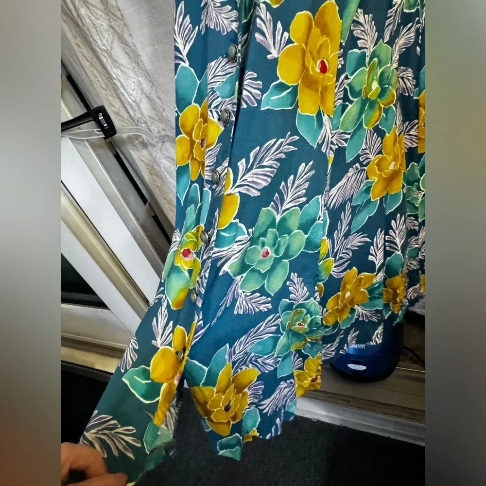 Vintage TR Bentley maxi dress size 12 white flowers blue flowey - Image 8