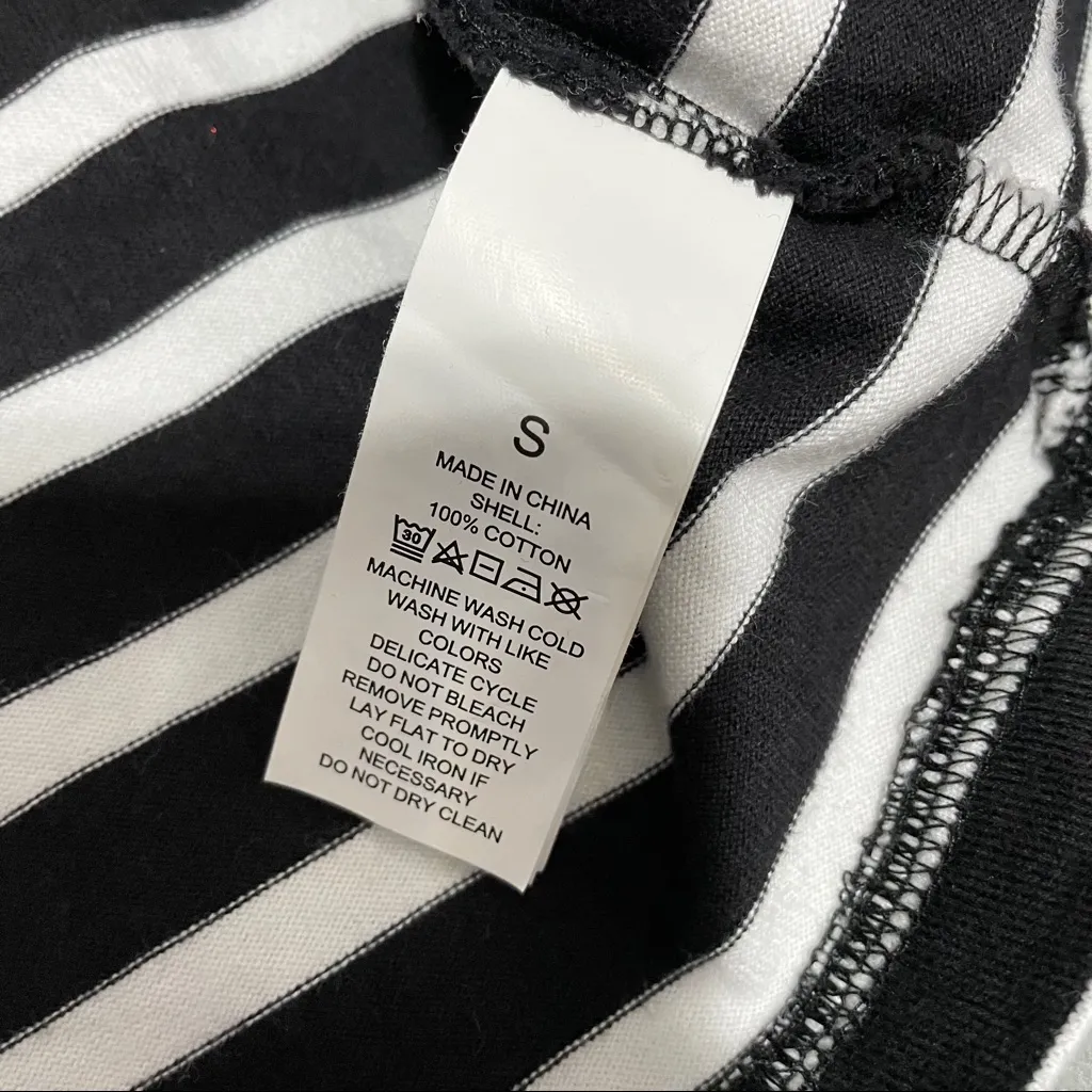 Kate Spade Black White Striped Top EUC Size S - Image 5