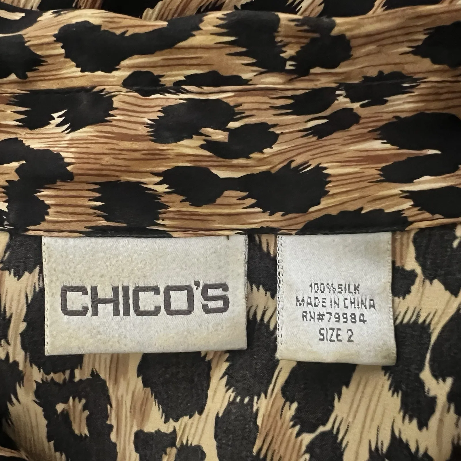 Chico’s Vintage Animal Print Short Sleeve Button Down Blouse Collared Size Med - Image 7