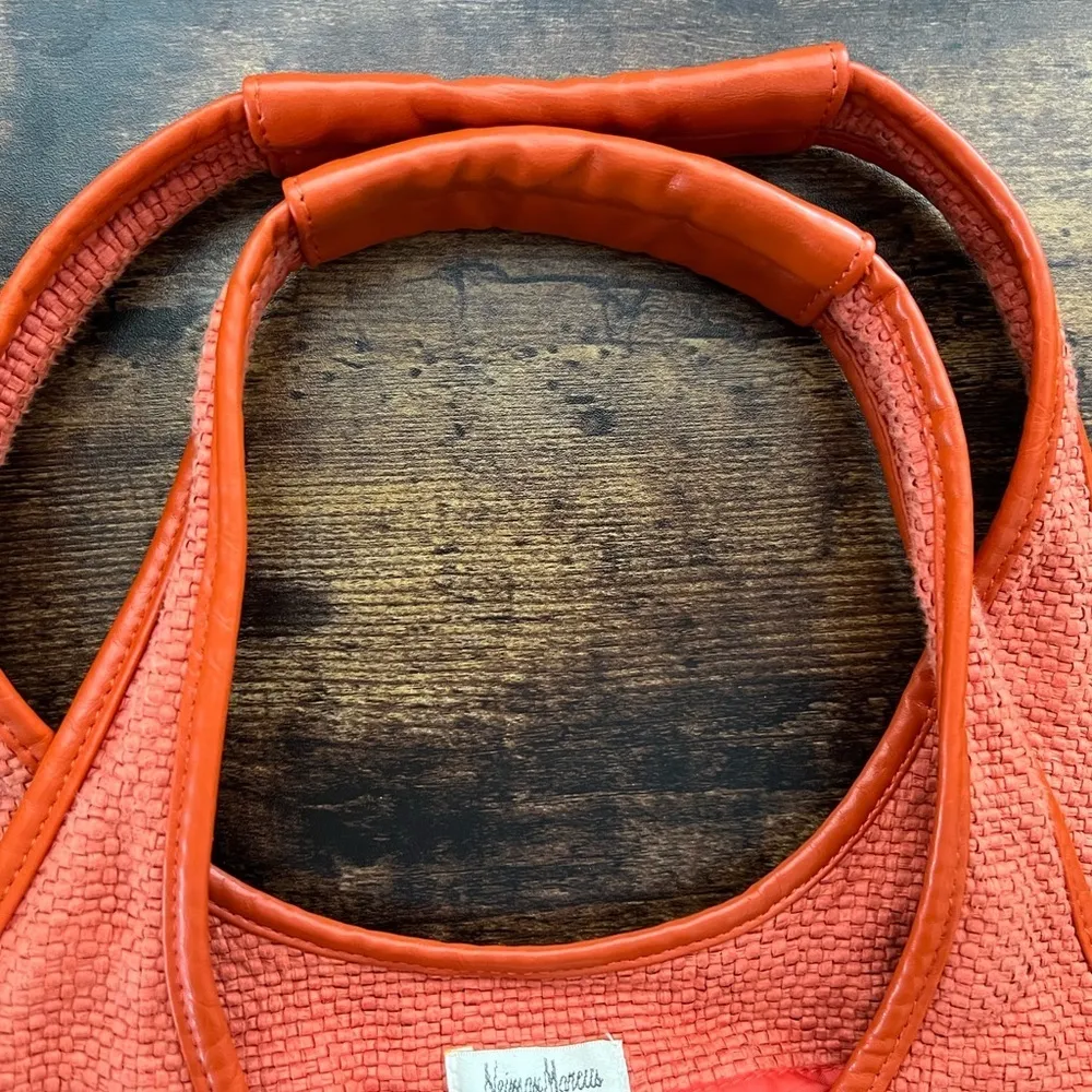 Neiman Marcus  | large tote bag. - Image 2