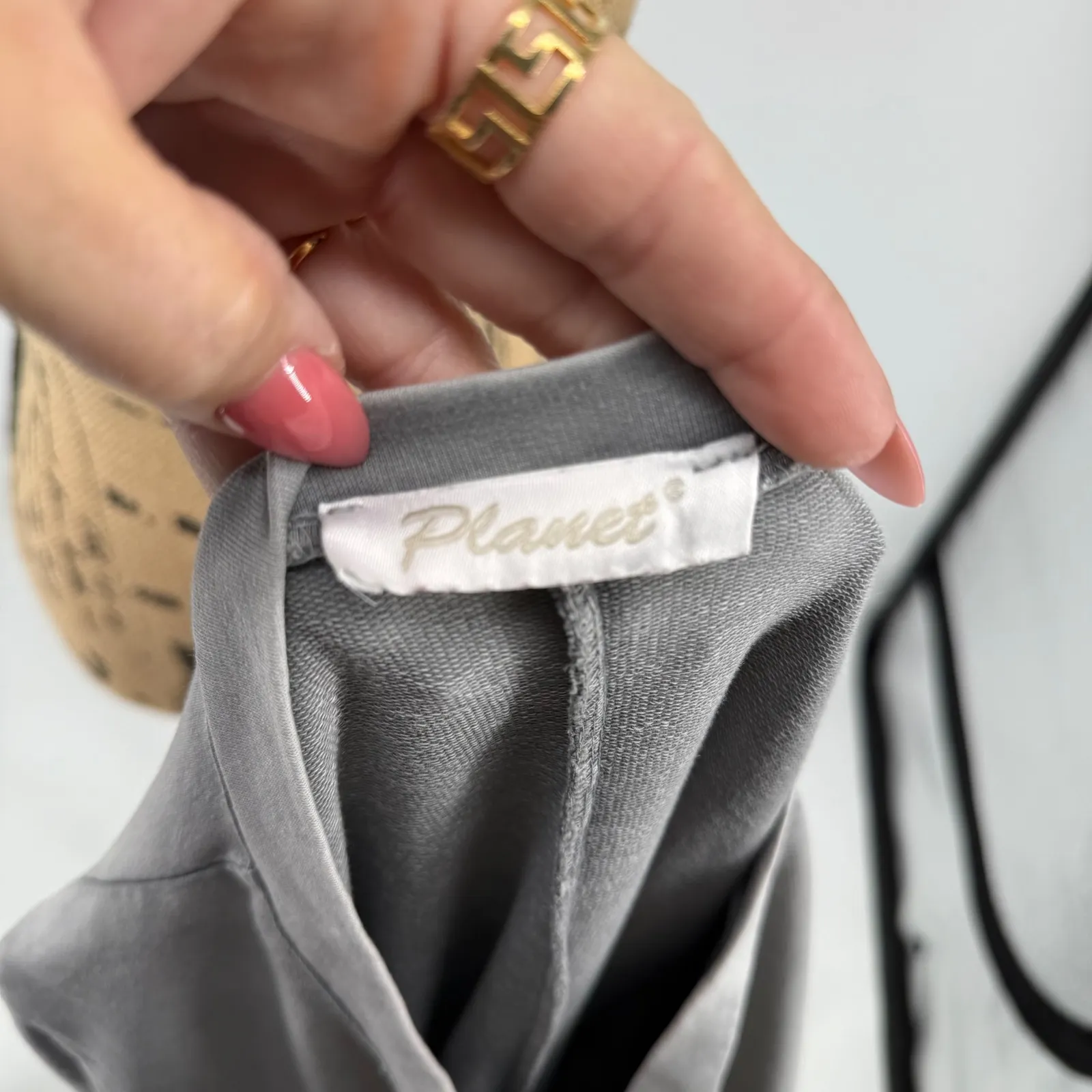 Planet Grey Cotton Asymmetrical Hem Tunic Top Made in Italy Lagenlook M/Lg Comfy Gray Size undefined - Image 2