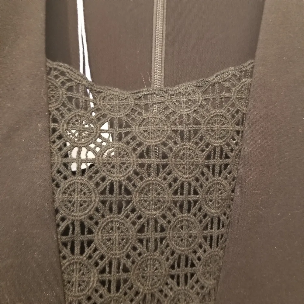 {8} NWT Gentle Fawn Valerie Black Lace Vneck Detail - Image 5