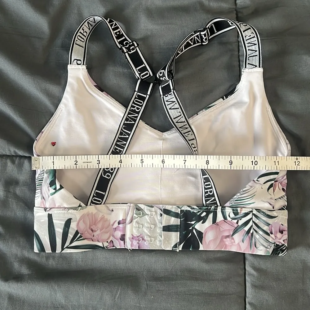 Lorna Jane Floral Sports Bra *Estimated Size XS - Image 6