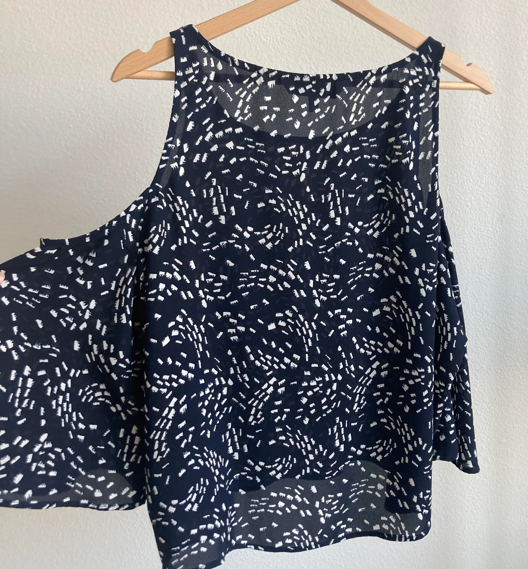 Cold Shoulder Yop - Image 4