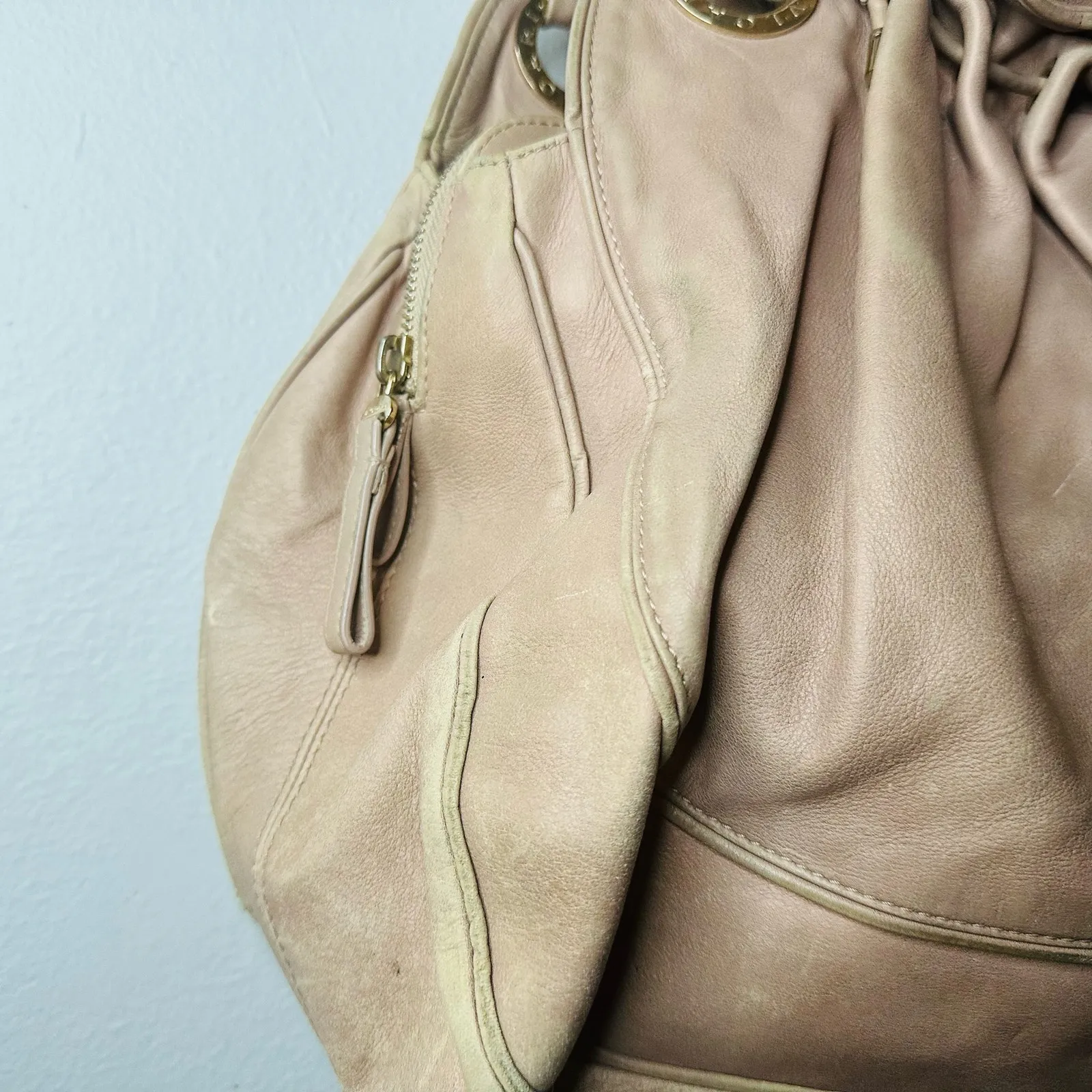 BULGARI BVLGARI Beige Leather Ruched Leather Gold Tone Hardware Hobo Bag - Image 3