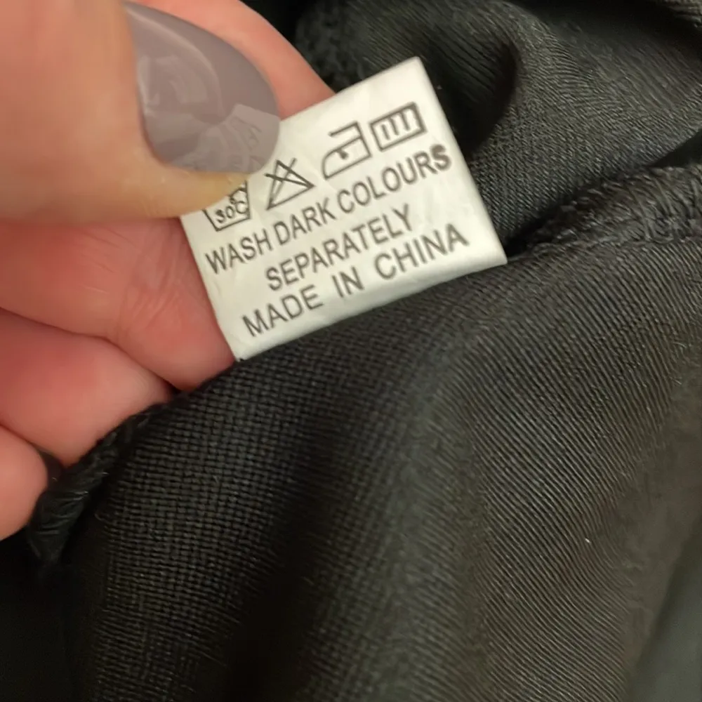 NWT  Black Sleeveless Above the Knee Fit & Flare Zip Side Dress Size S - Image 12