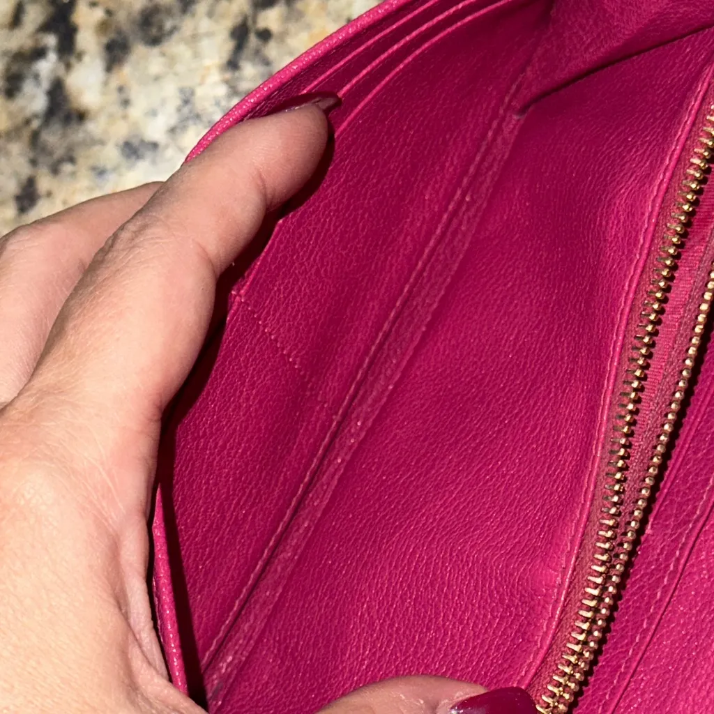 Miu Miu Two-Tone Pink Leather Wallet - Image 11