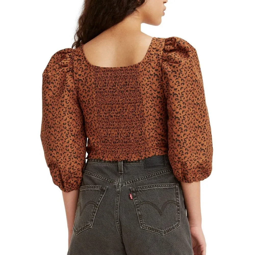 NWT Levi’s Top Womens Kaila Puff Sleeve Animal Print Smocked Taffeta Size Small - Image 2