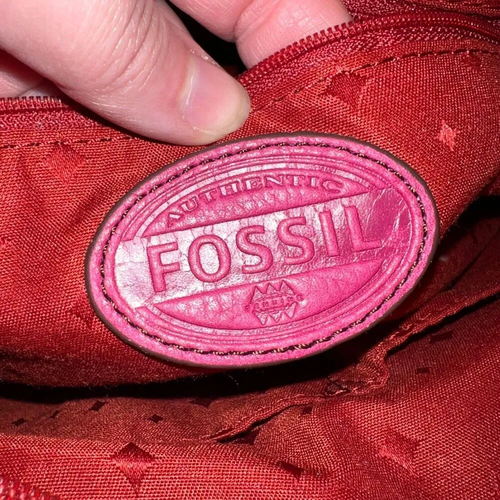 Fossil  Hunter Leather Tote Bag Pink Red Zip Closure Key Charm Silver Hardware - Image 12