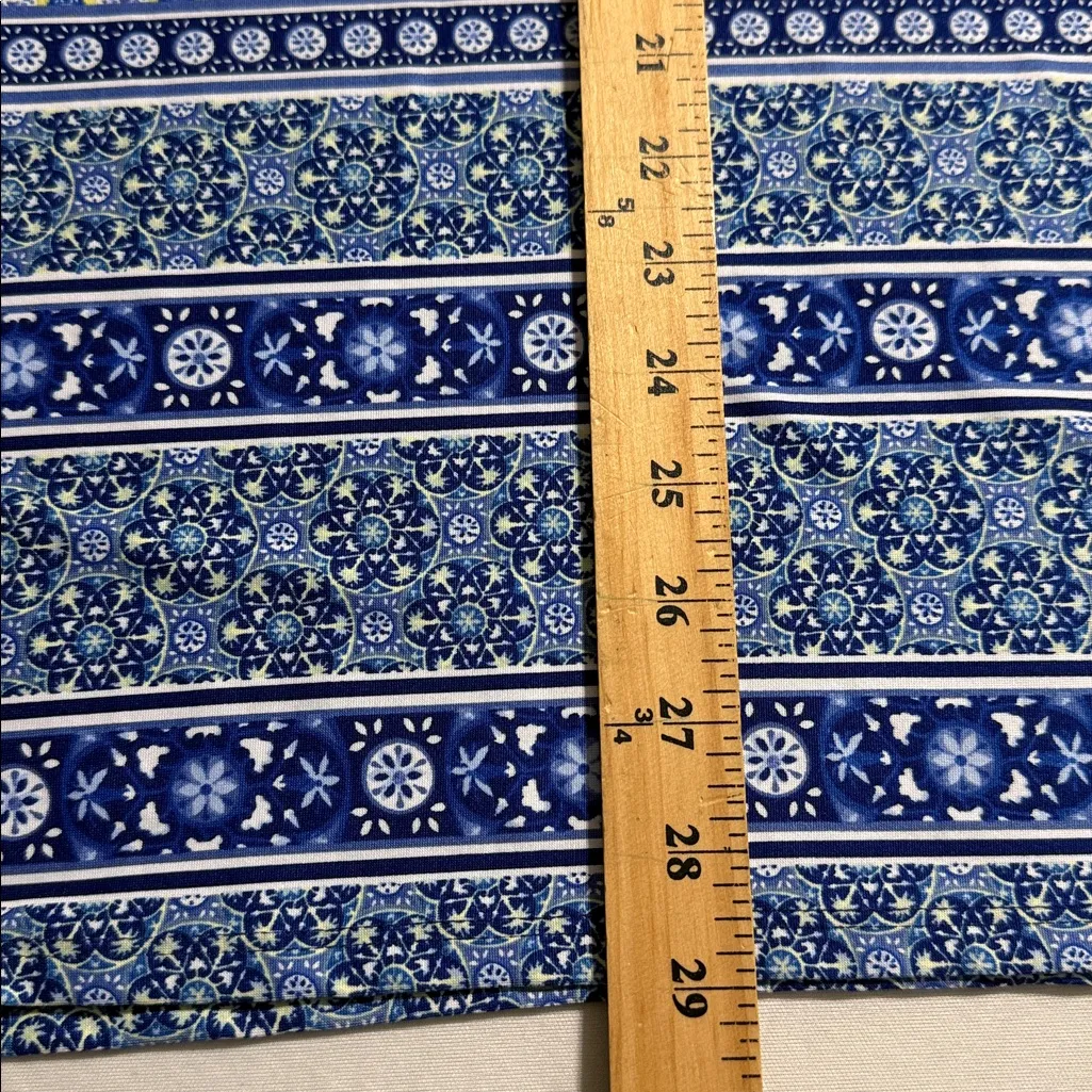 ESPRESSO women’s plus size 1X short sleeve geometric print scoop tie neck tshirt Green - Image 3