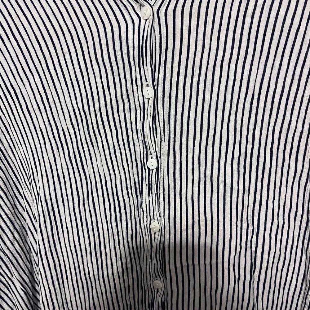 Zara black and white striped blouse in medium - Image 4