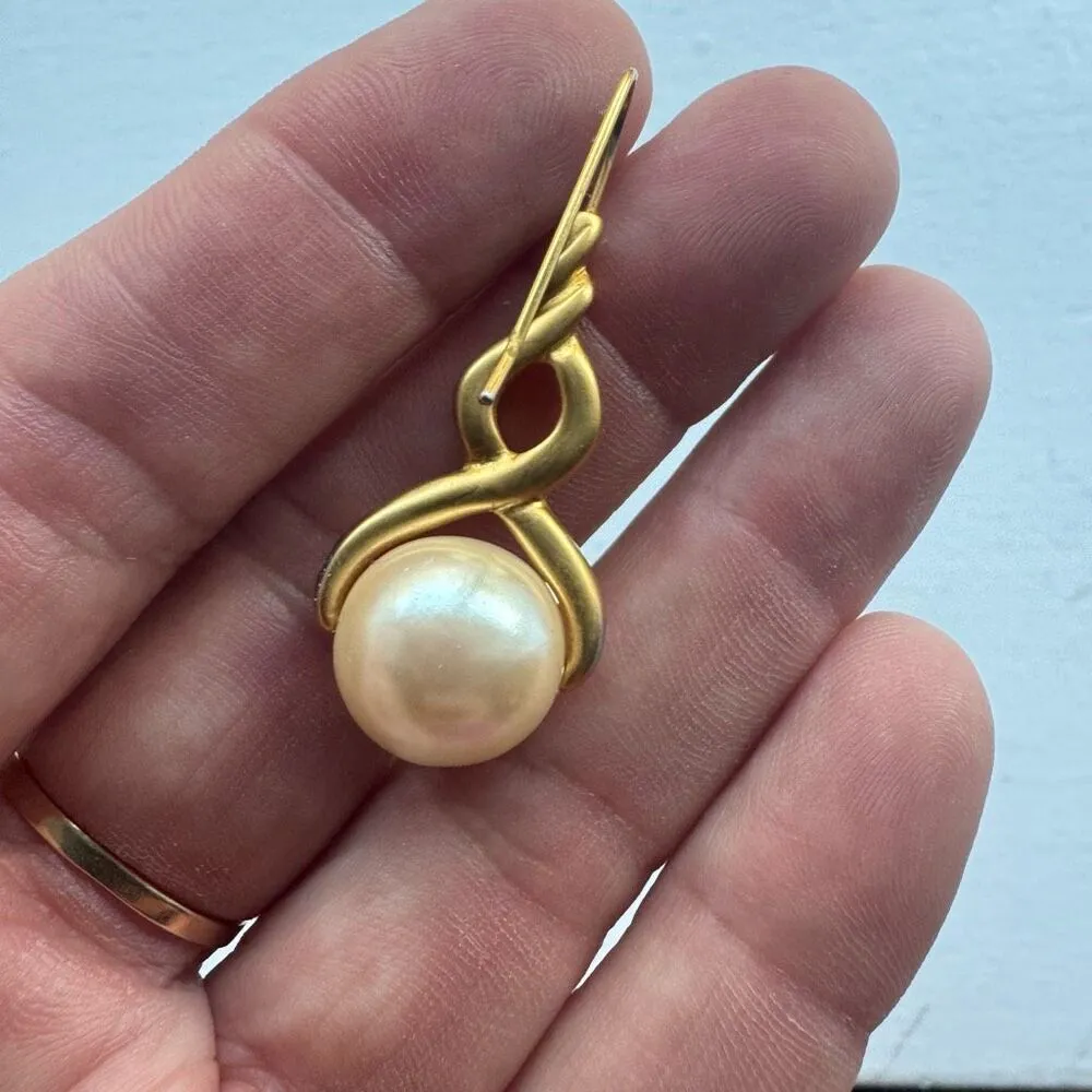 Good Tone Pearl Drop Earrings Gold - Image 6