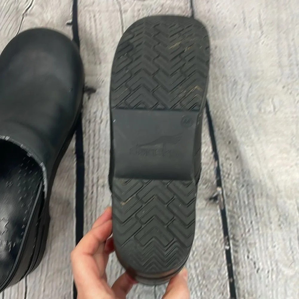 Dansko Clogs Women's Classic Black Leather Nursing Comfort Shoes size 11 - Image 7