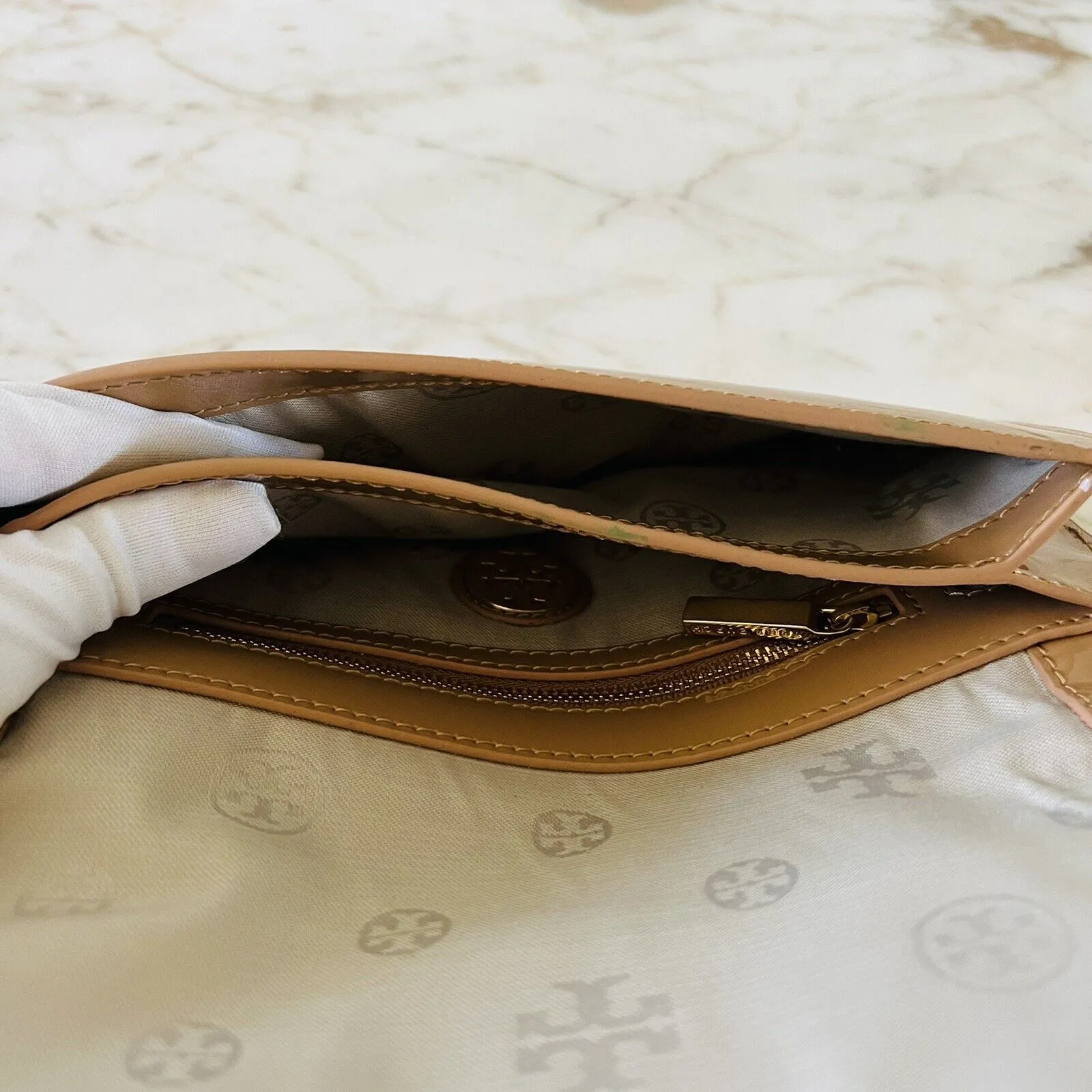 TORY BURCH Tan Patent Leather Gold Braided Chain Strap Clutch Shoulder Bag - Image 11