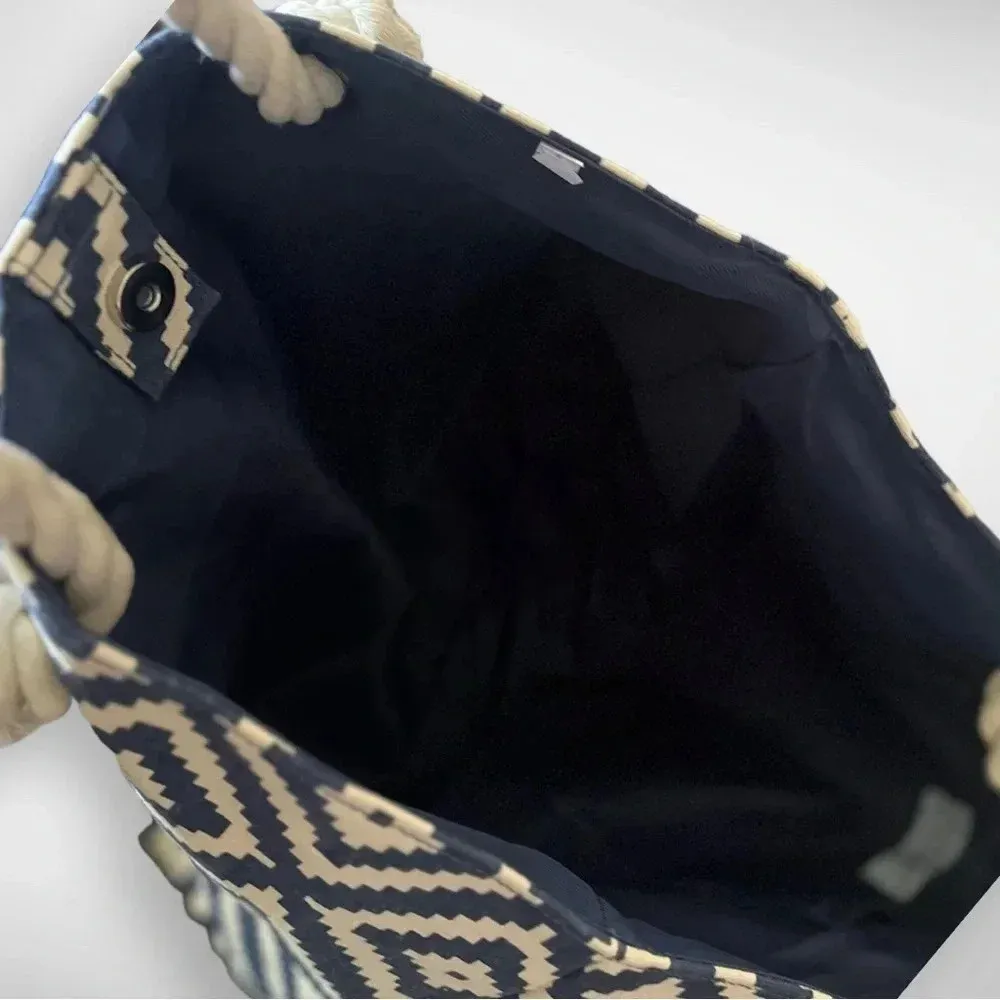 SUMMER & ROSE Navy And‎ Ivory Diamond Beach Tote | NWOT - Image 5