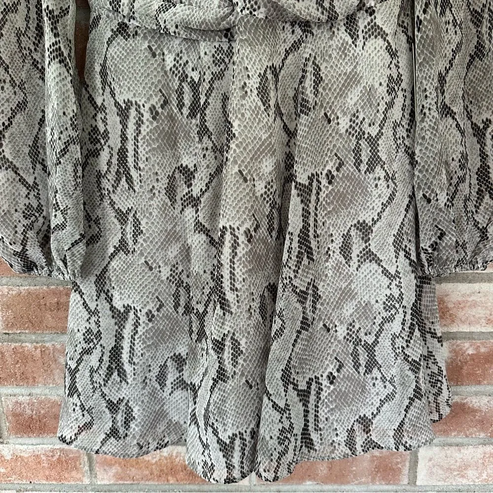 Express Cutout Long Sleeve A Line Dress NEW Women’s Small Gray Snakeskin Print - Image 3