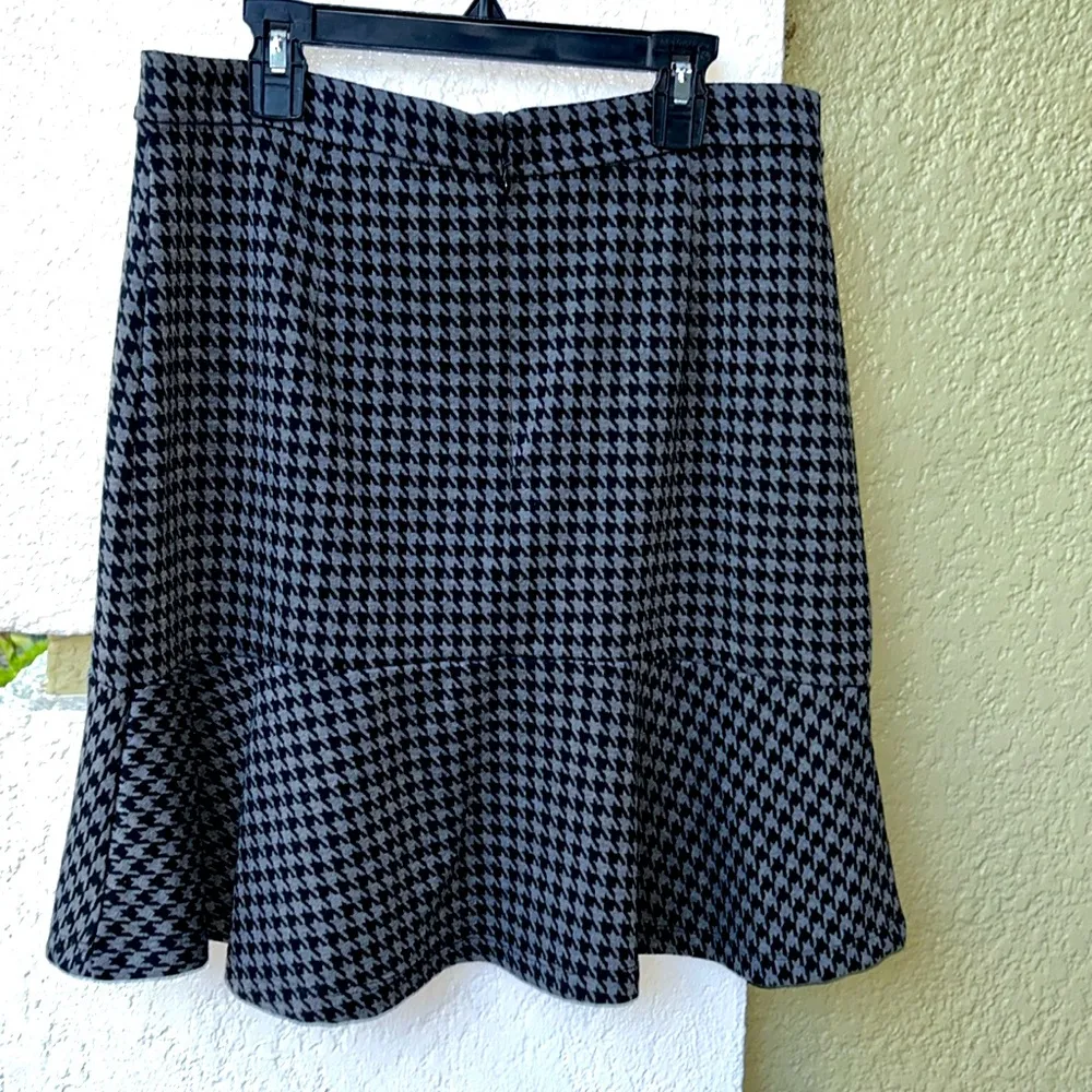 Banana Republic Houndstooth Fluted Mini Skirt - Image 2