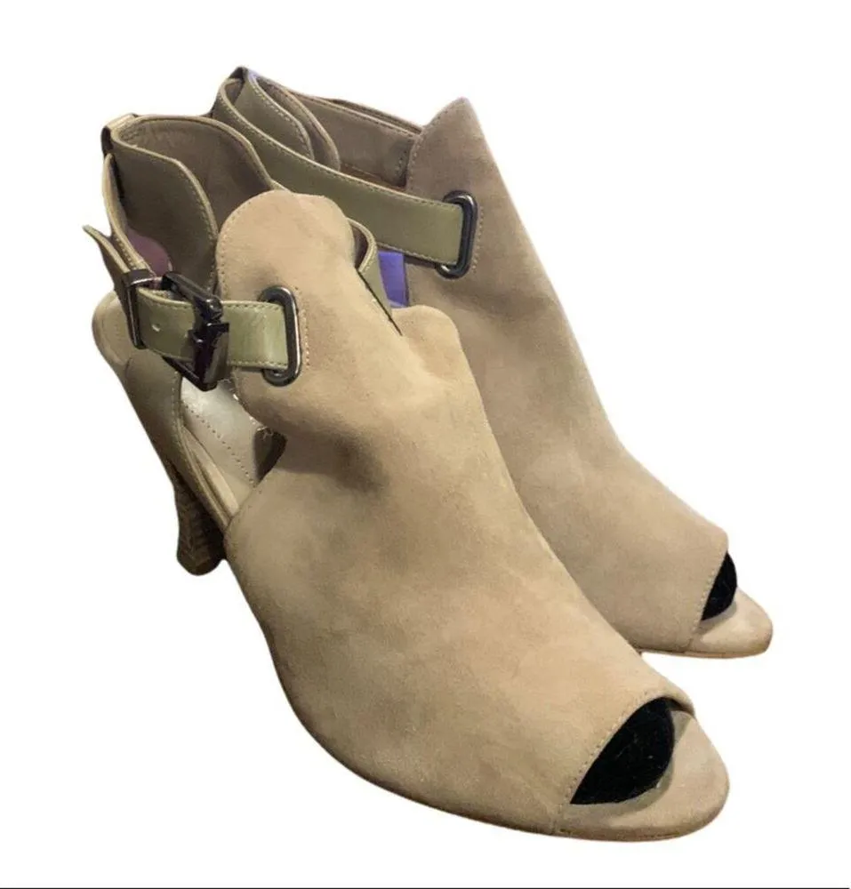 Marc Fisher Women's Tan Suede Buckle Heeled Open Toe Ankle Shootie Size 8.5M - Image 2