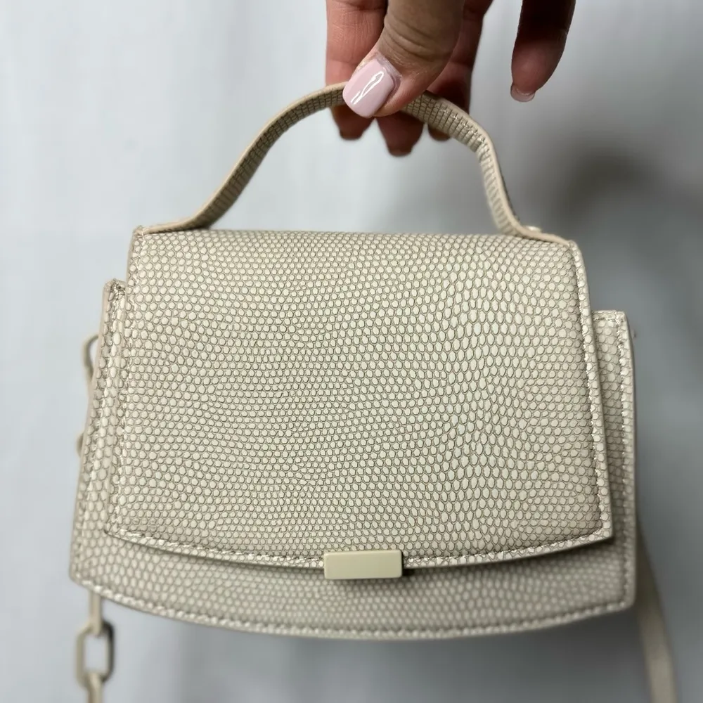 Zara Off White Embossed Flap Close Micro Mini Crossbody Bag Purse - Image 3
