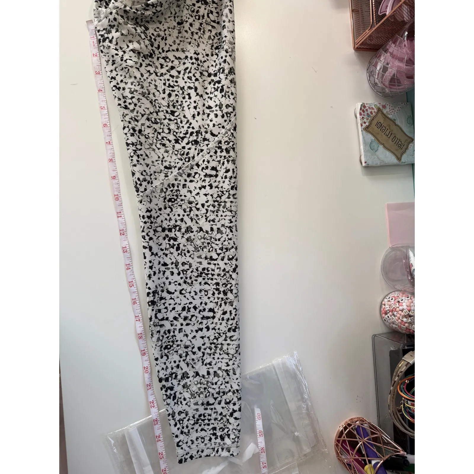 Old Navy PowerSoft Leopard Print High Waisted Leggings Women's‎ Small Streetwear - Image 9