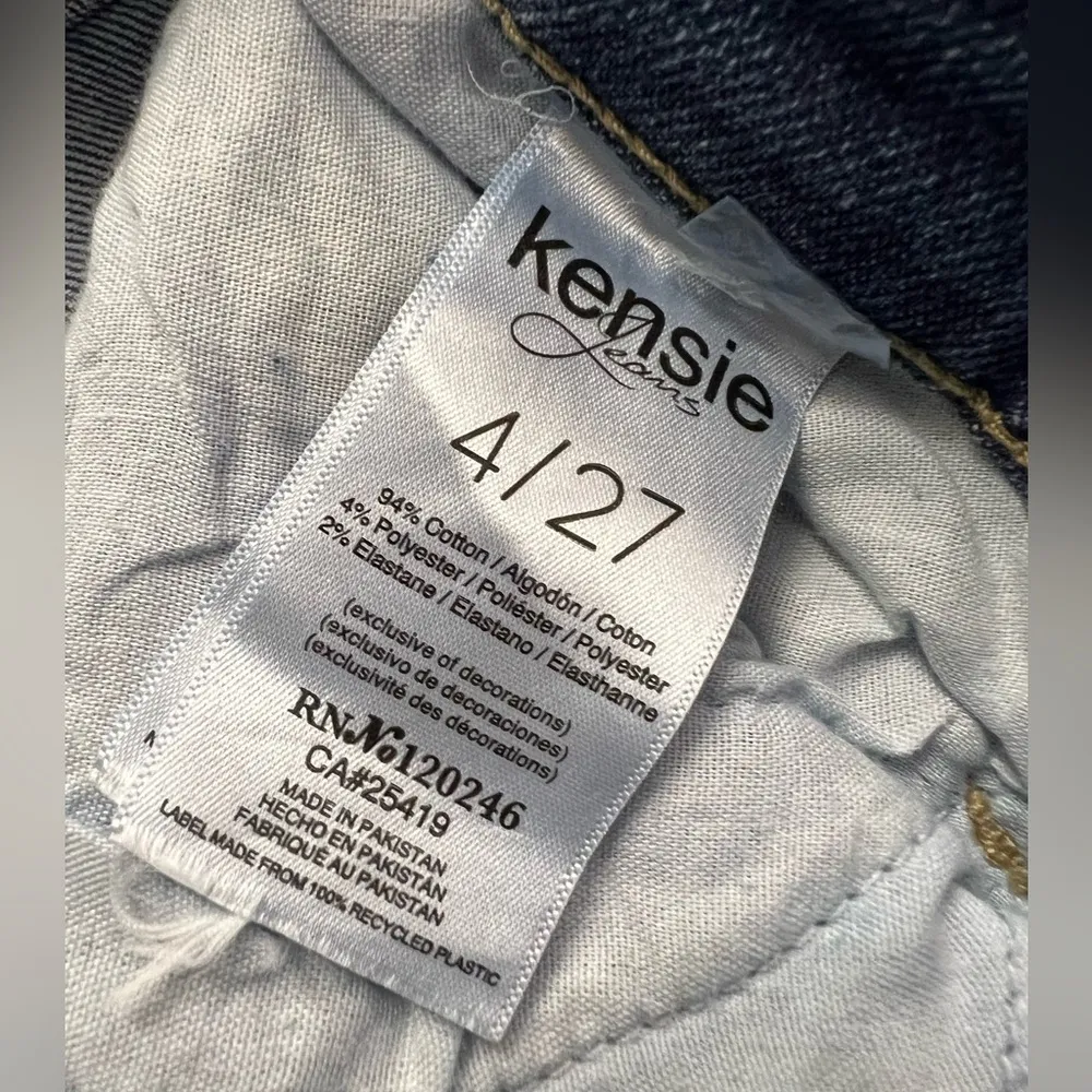 KENSIE SKINNY ANKLE JEANS! - Image 4