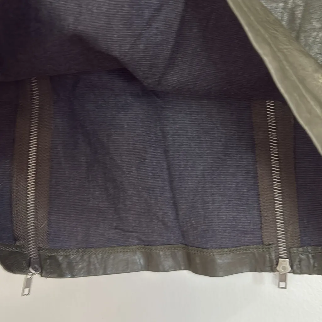 MOVING SALE LF faux leather zipper green mini skirt - Image 7