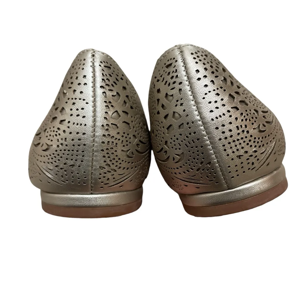 Jessica Simpson Women's Gold Laser-Cut D’Orsay Flats - Image 3