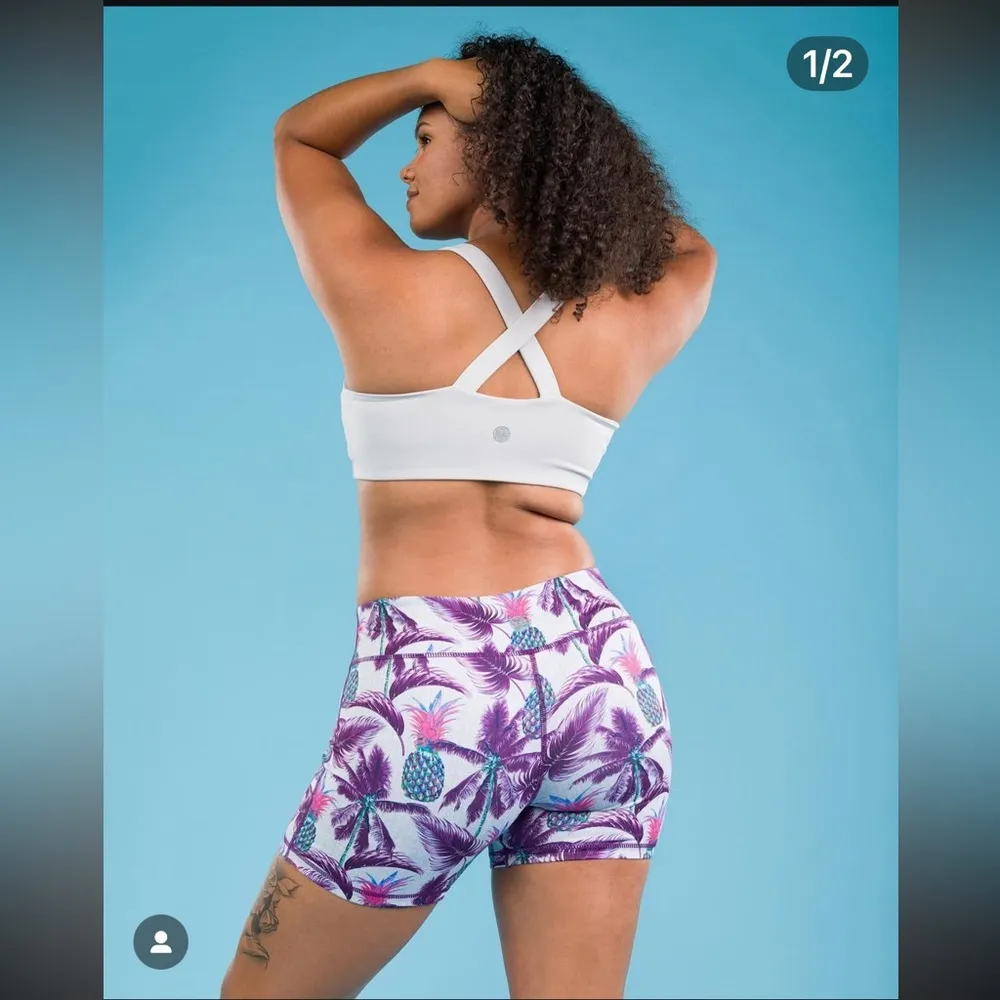 I AM BECOMING Pineapple Shorts Size 8 - Image 2
