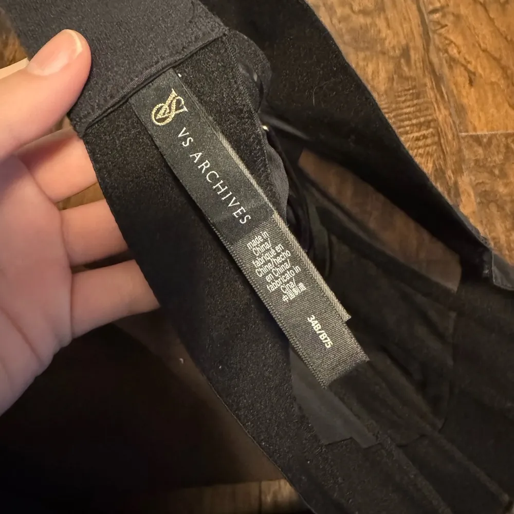 Victoria’s Secret corset - Image 6