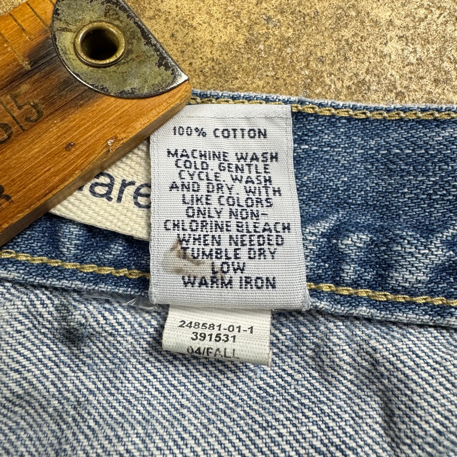 GAP Low Rise Flare Vintage Jeans Women’s Size 6 Paint Splatter‎ Y2K Denim - Image 8