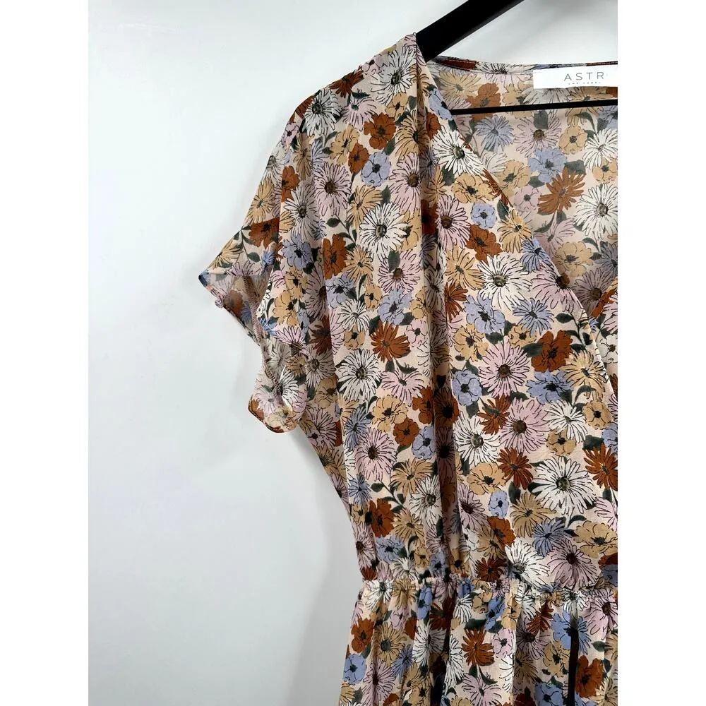 ASTR The Label Floral Tiered Ruffle Mini Dress Size Medium - Image 3
