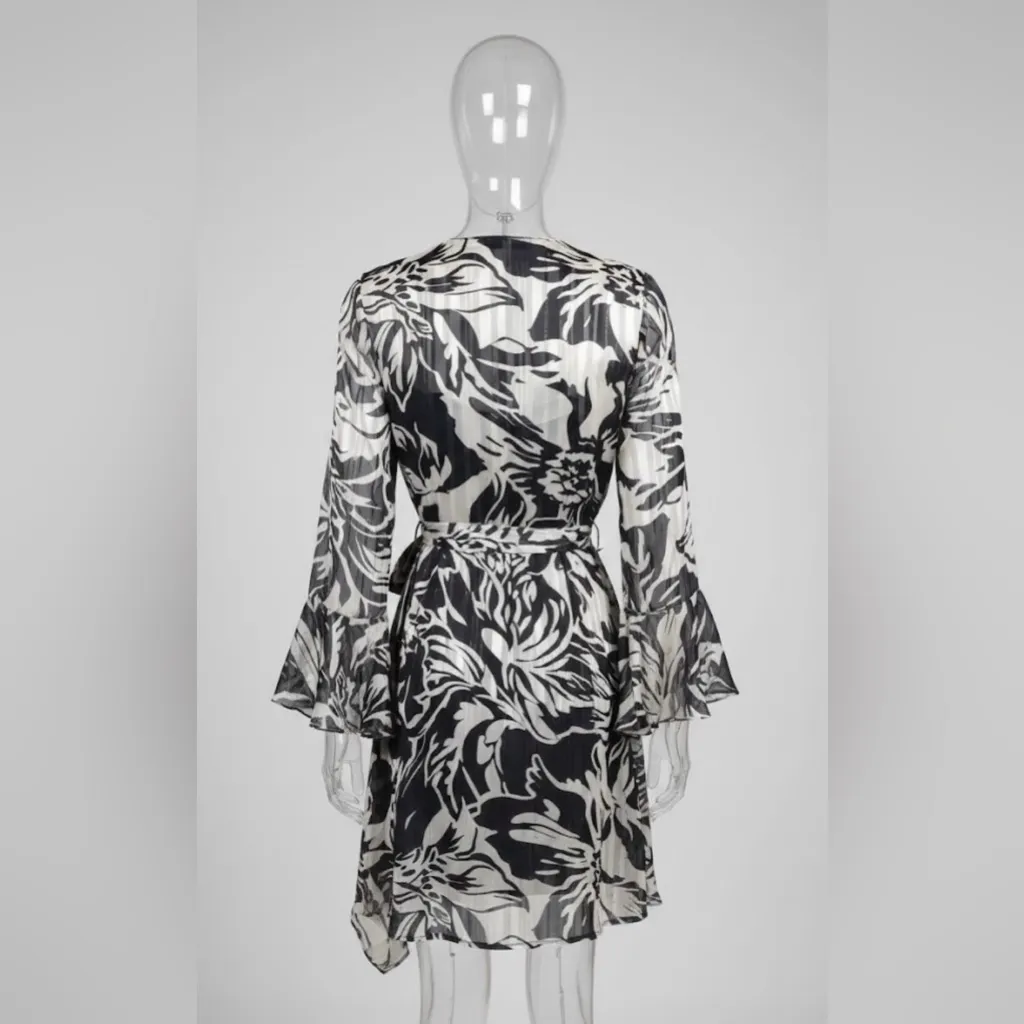 JUST PARIS Black & White Floral High - Image 3