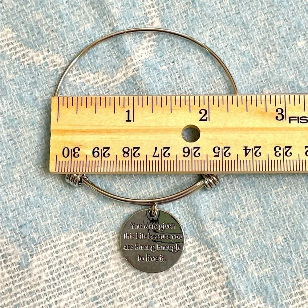 Bracelet with Dangle Charm New In Box Silver - Image 5