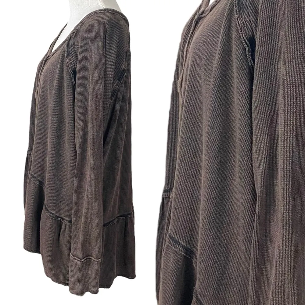 Free People Grunge Henley Thermal Ruffle Peplum Tee Washed Dark Brown Raw Hems M - Image 8
