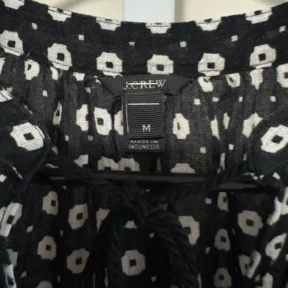 J. Crew Black and White Floral Pattern Top - Image 4