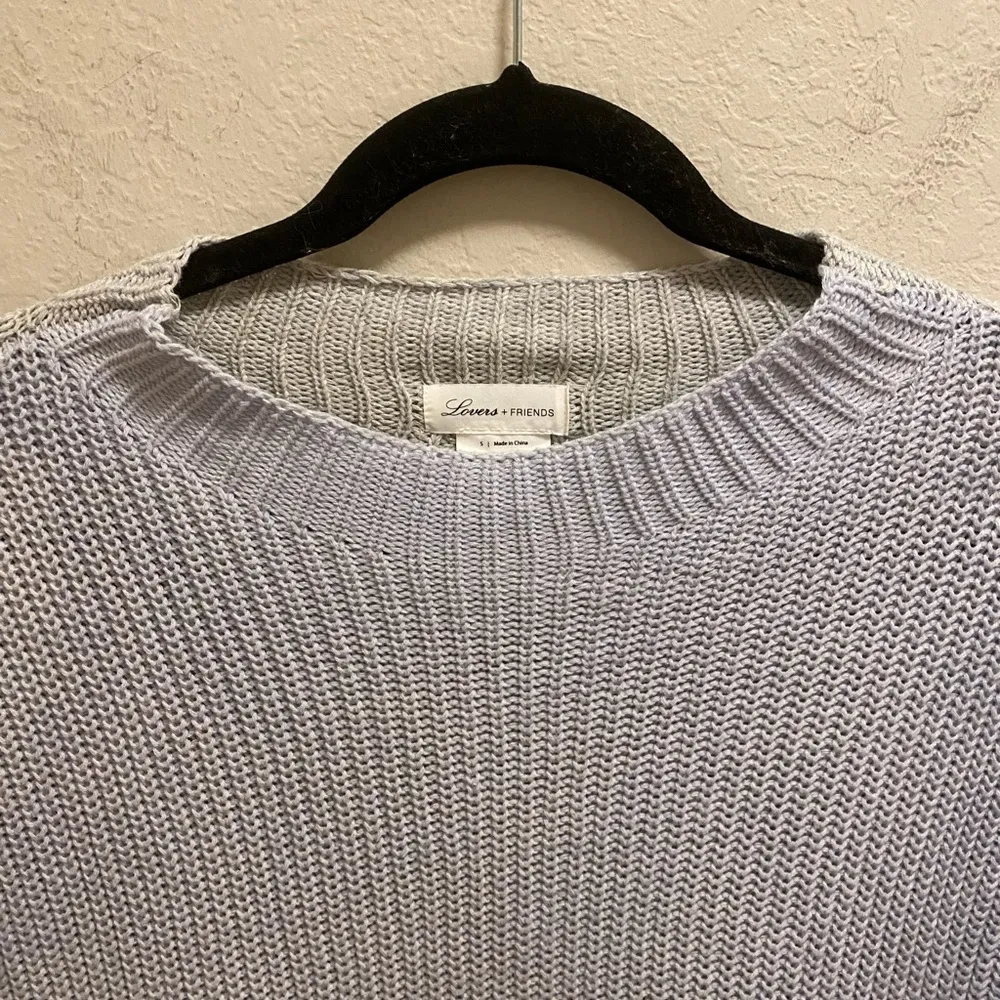 Lovers + Friends Dalton Sweater In Gray and White - Image 7