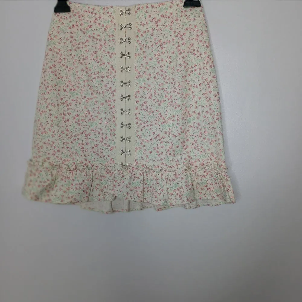 UO Love Struck Floral Hook + Eye Mini Skirt Size XS - Image 3
