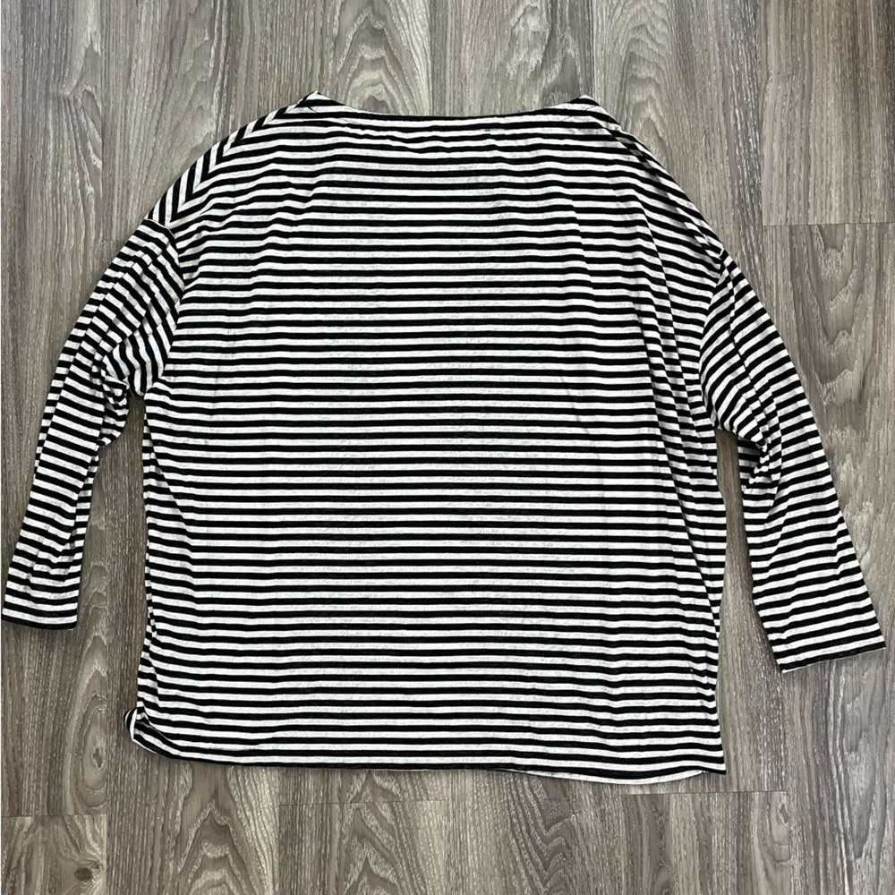 All Saints Black and White Stripe Boxy 3/4 Sleeve T-Shirt - Image 4