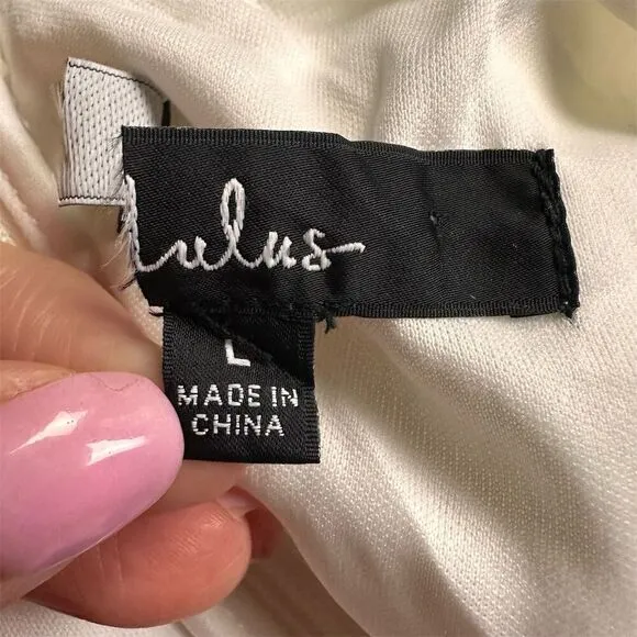 NWOT Lulus Women’s Feeling Coy‎ White Scalloped V-Neck Bodycon Dress Size L - Image 7