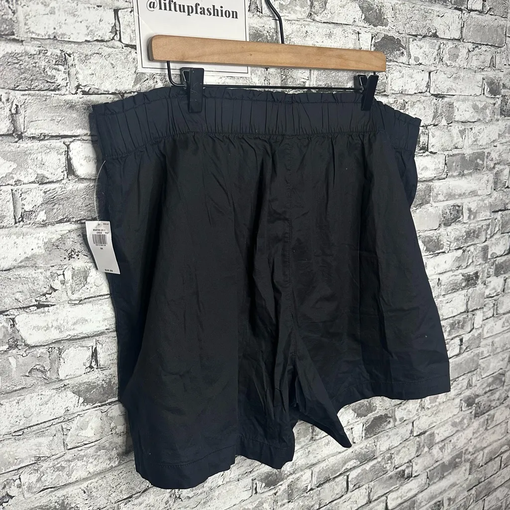 Old Navy Women’s Black Shorts - Image 6