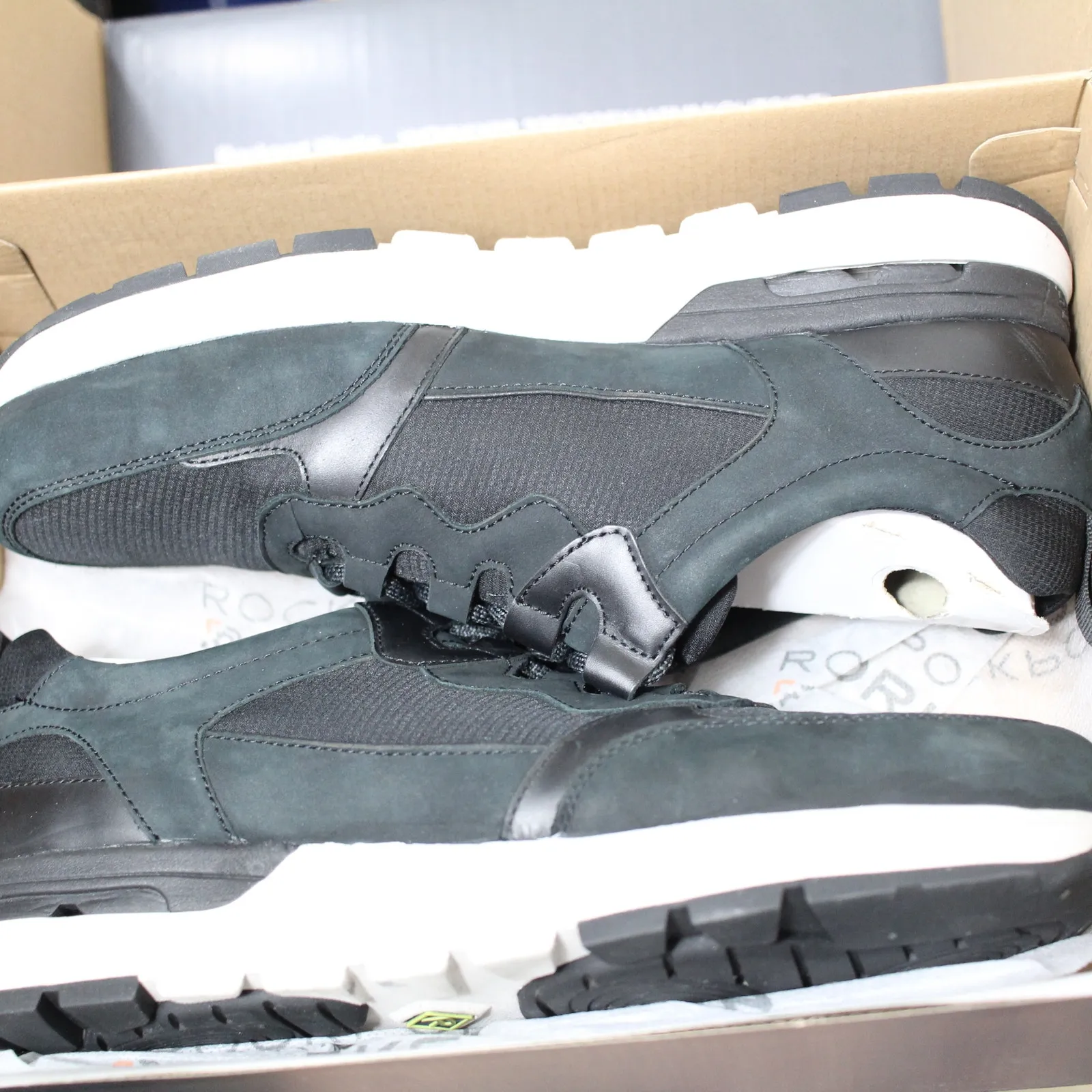 Rockport Pulse Tech Work Women's Black Fashion Work Sneaker Size 12W - Image 6