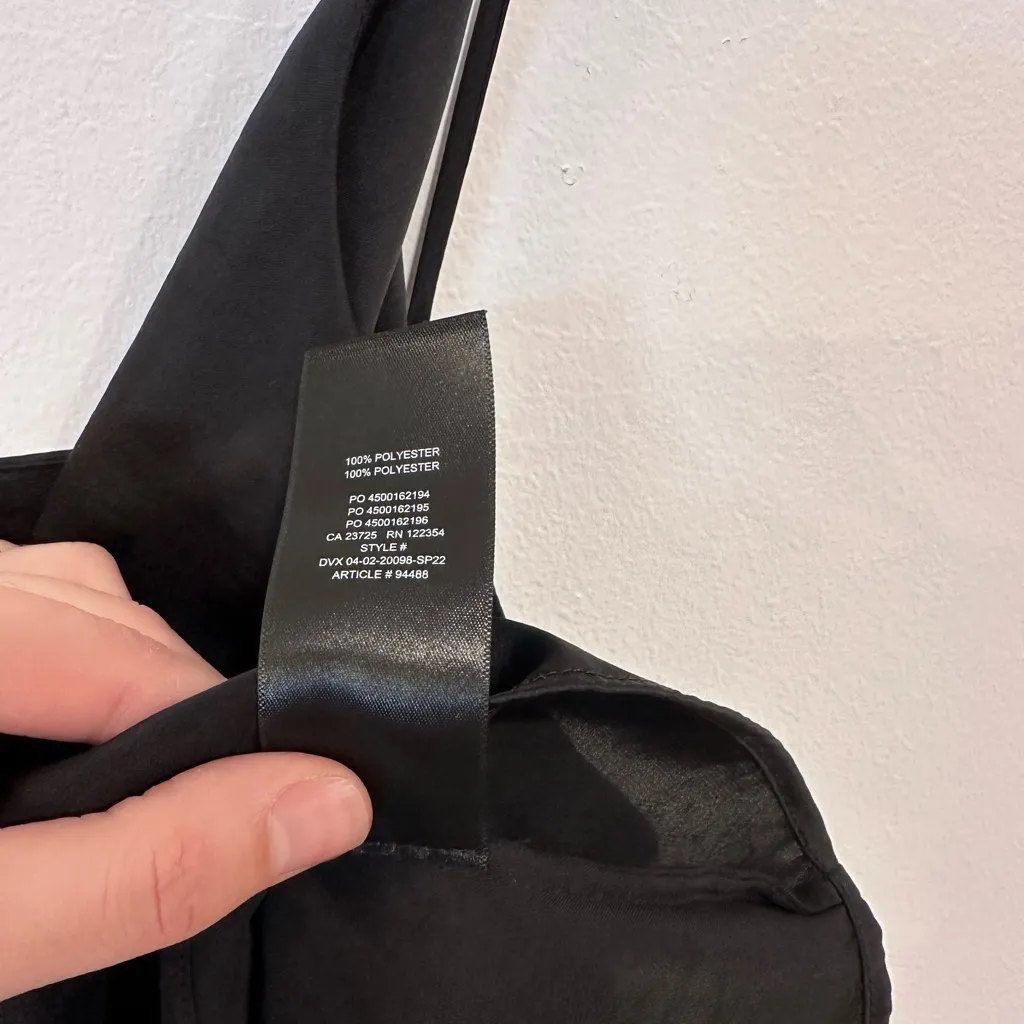 Aritzia Wilfred Lover Satin Camisole Tank Top Women’s Size XL Black Classic - Image 8