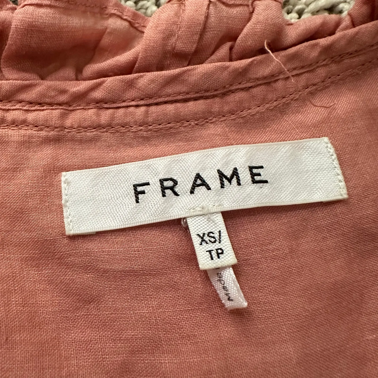 FRAME pink button front sleeveless top size XS - Image 7