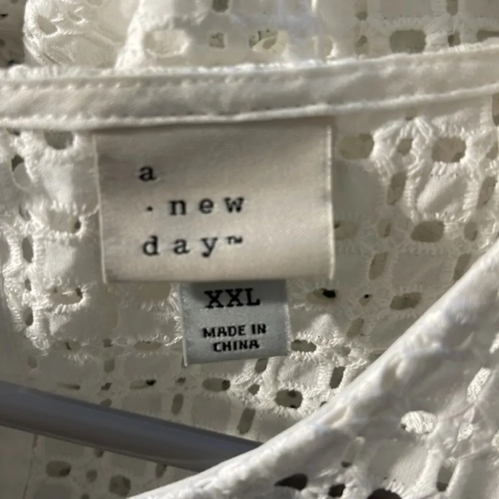 A New Day White Eyelet Blouse Size XXL EUC #7765 - Image 3