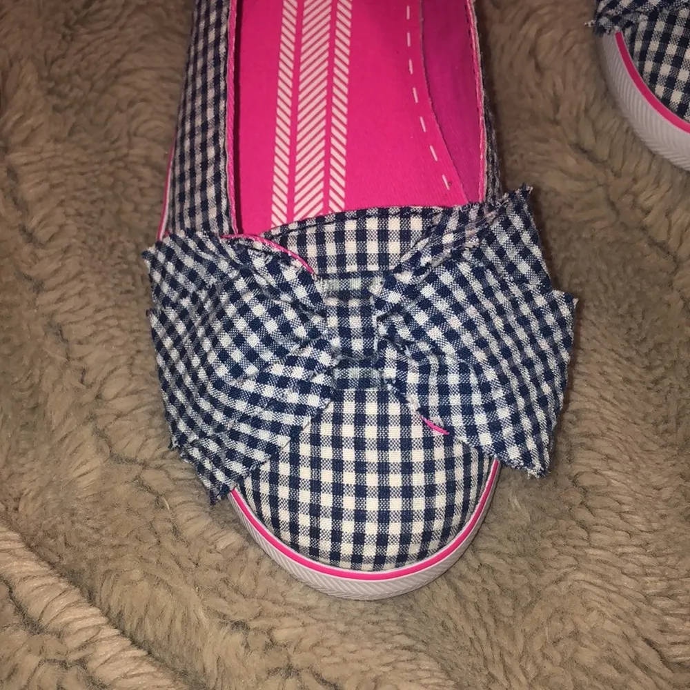 NWT Keds Gingham Slip Ons, size 6 - Image 2