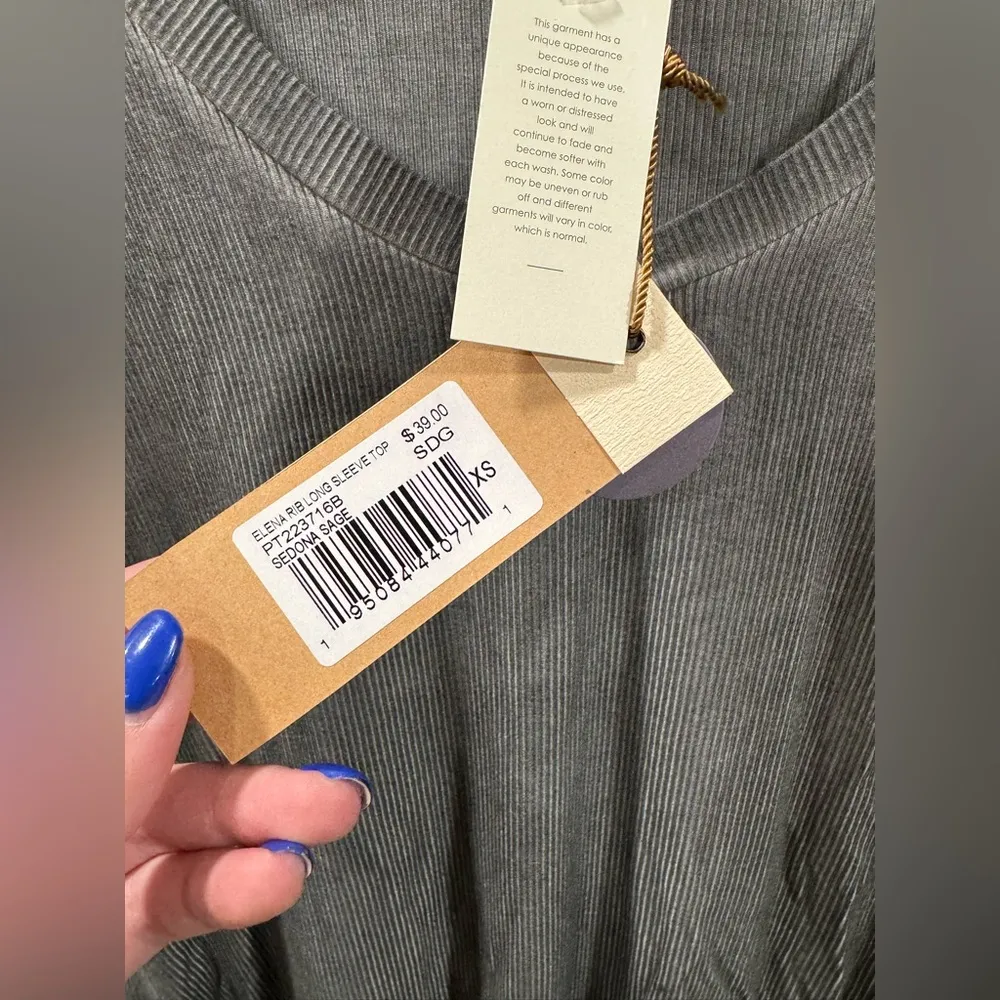 NWT White Crow Elena Washed T-Shirt - Image 6