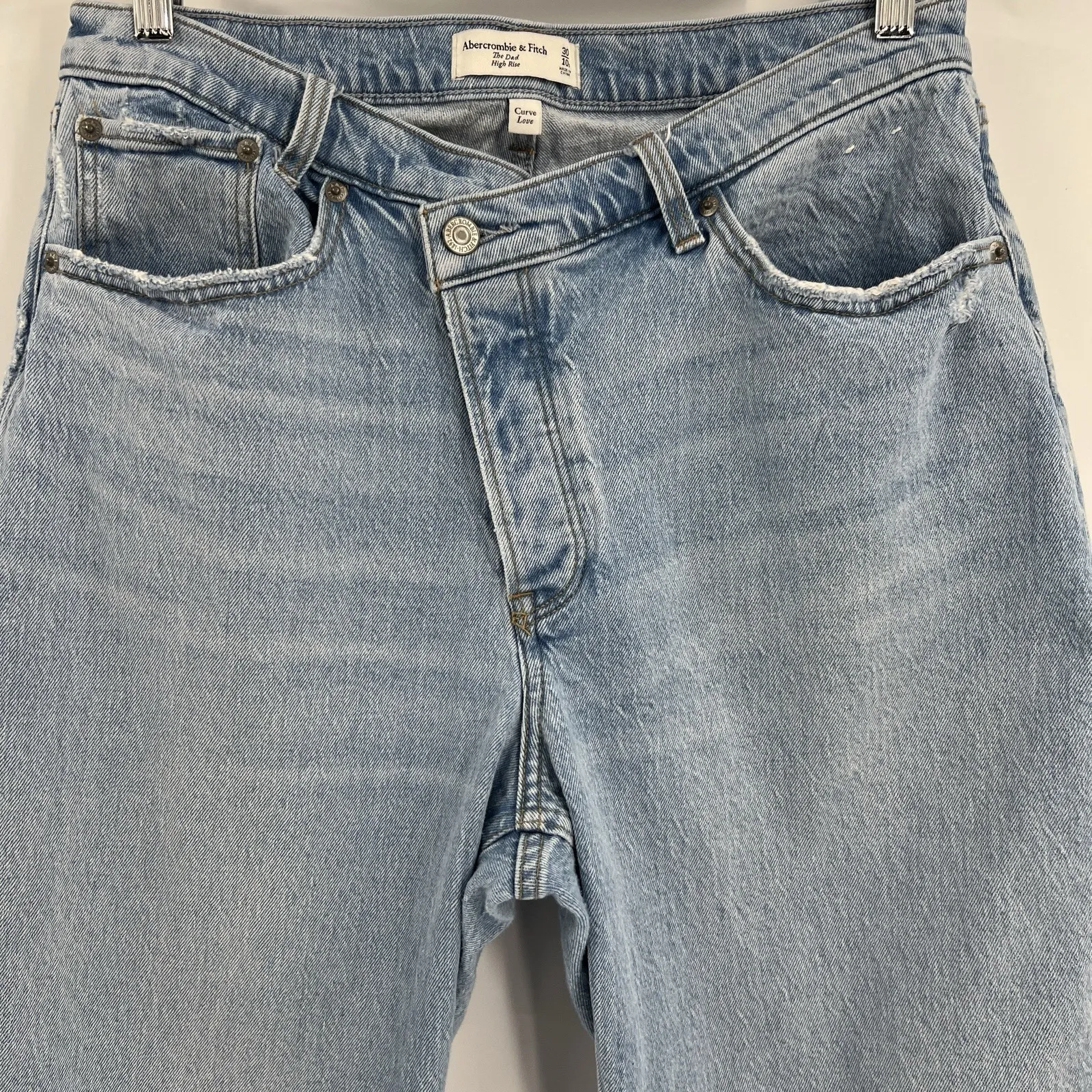 Abercrombie & Fitch Dad High Rise Jeans Curve Love Asymmetrical Waist Size 10S - Image 4