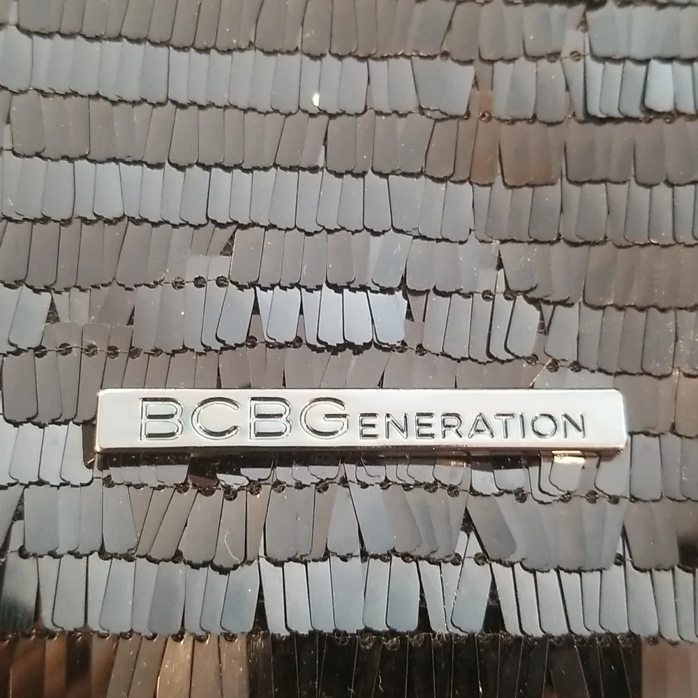 💕BCBGERATION💕 Sequin Wristlet Clutch ~ Black - Image 3