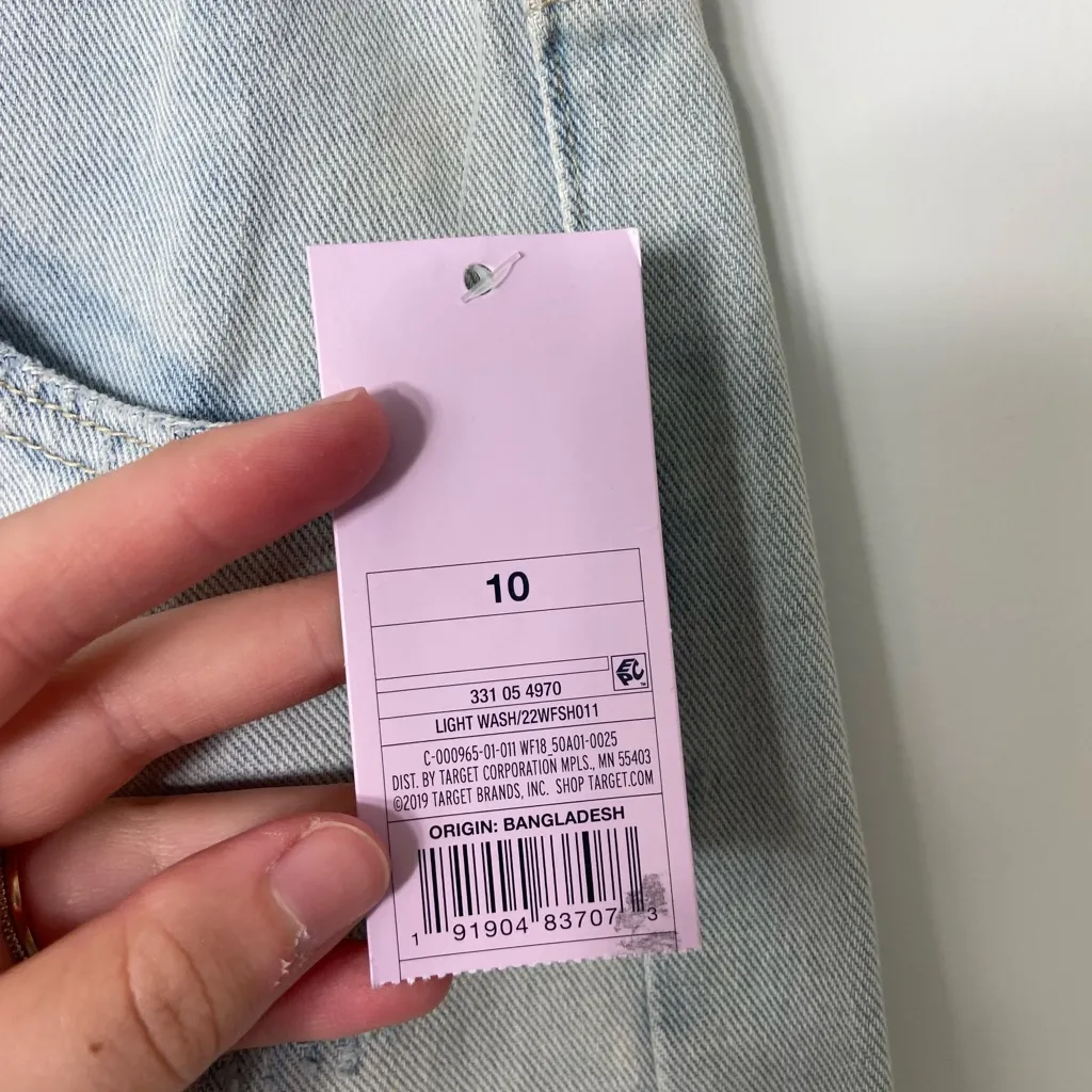 NEW Wild Fable women’s‎ light wash denim highest rise cheeky shorts jean summer - Image 2