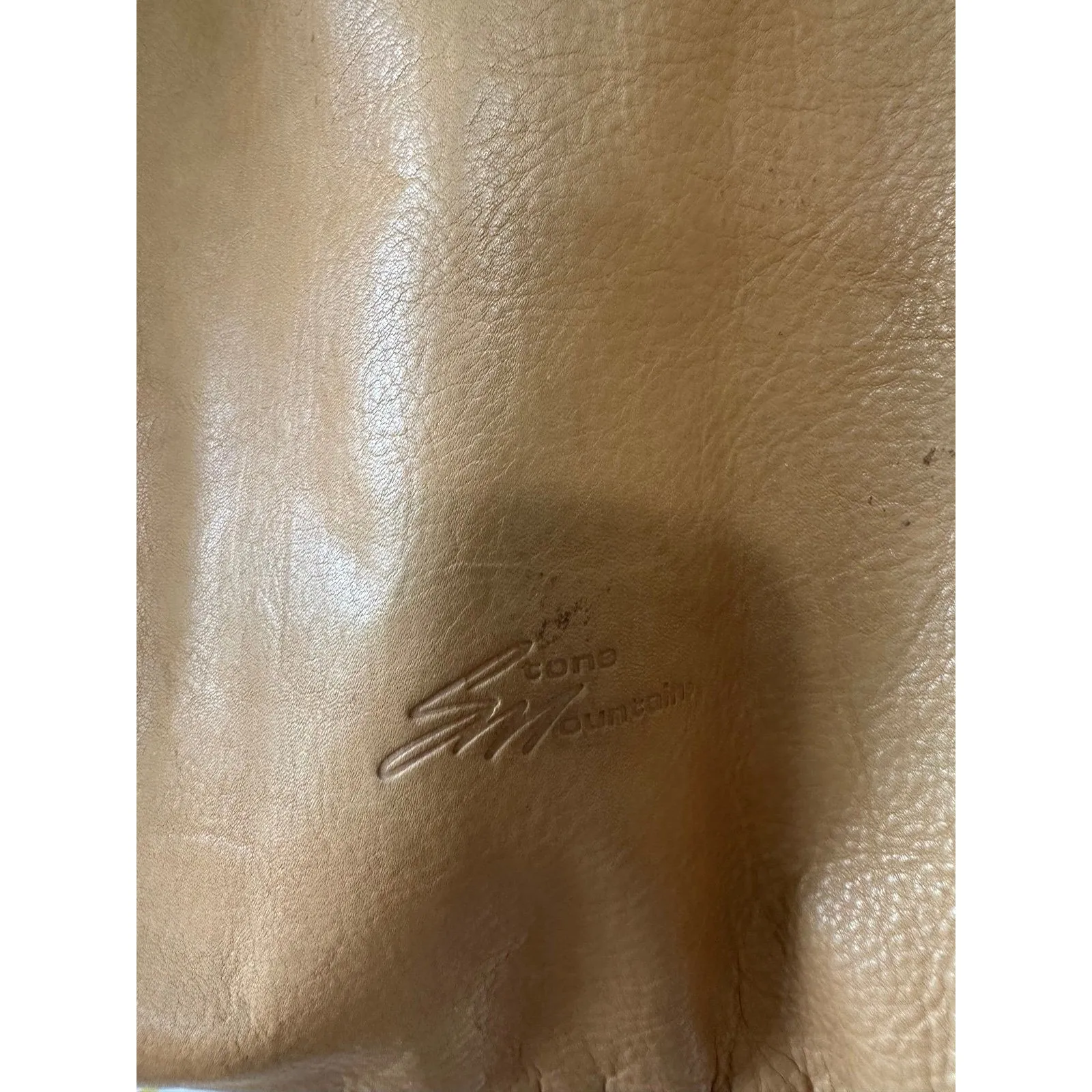 Stone Mountain 100% Genuine Leather Rustic Stitching Hobo Shoulder Bag - Image 4